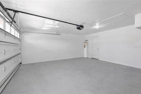 House in Haines City, Florida 2 bedrooms, 118.26 sq.m. № 2102104 - photo 4
