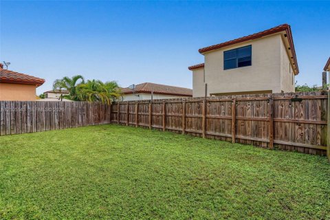 House in Homestead, Florida 3 bedrooms, 196.49 sq.m. № 2420697 - photo 21