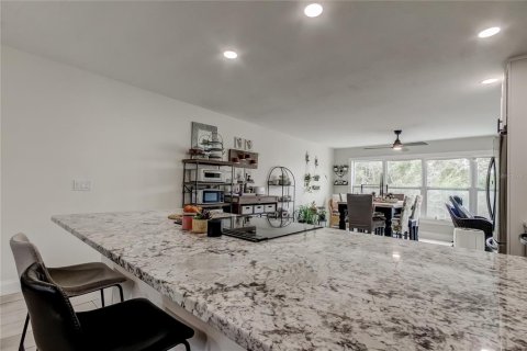 Copropriété à vendre à Clearwater, Floride: 2 chambres, 124.49 m2 № 2150217 - photo 6