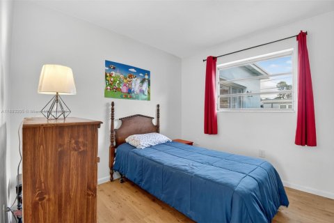 Casa en venta en Hollywood, Florida, 5 dormitorios, 124.02 m2 № 1945029 - foto 20
