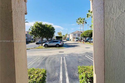 Купить виллу или дом в Майами, Флорида 3 спальни, 130.06м2, № 2033356 - фото 5