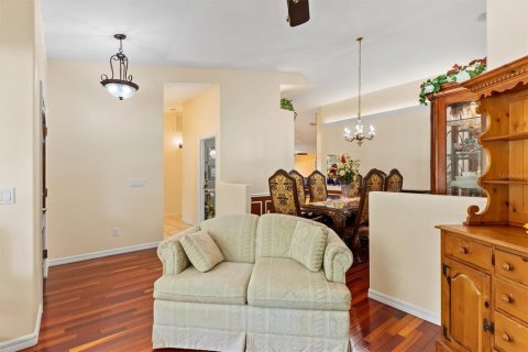 Villa ou maison à vendre à North Port, Floride: 4 chambres, 258.36 m2 № 2142899 - photo 12