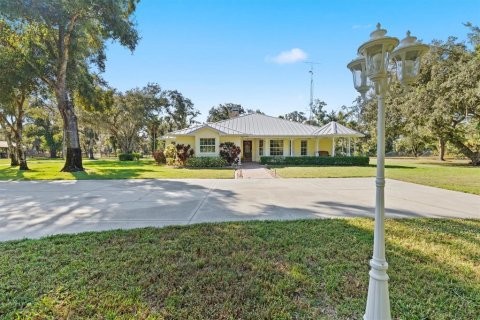 Villa ou maison à vendre à North Port, Floride: 4 chambres, 258.36 m2 № 2142899 - photo 2