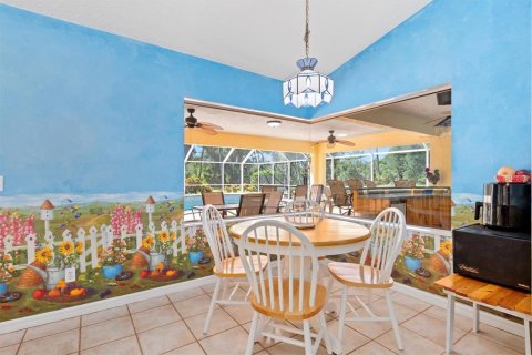 Villa ou maison à vendre à North Port, Floride: 4 chambres, 258.36 m2 № 2142899 - photo 18