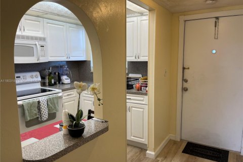 Copropriété à vendre à Sunrise, Floride: 2 chambres, 78.97 m2 № 1728961 - photo 3
