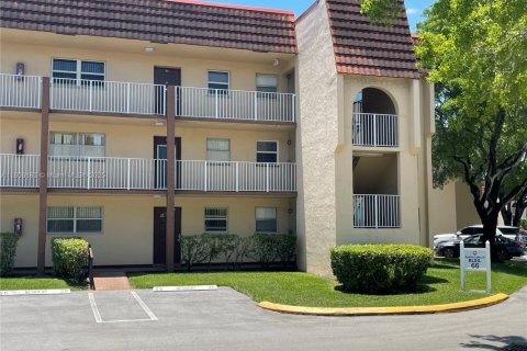 Copropriété à vendre à Sunrise, Floride: 2 chambres, 78.97 m2 № 1728961 - photo 23