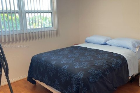 Copropriété à vendre à Sunrise, Floride: 2 chambres, 78.97 m2 № 1728961 - photo 16