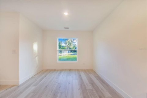 House in Fort Meade, Florida 3 bedrooms, 143.53 sq.m. № 2129663 - photo 15