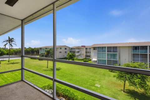 Condo in Boynton Beach, Florida, 1 bedroom № 2180173 - photo 25