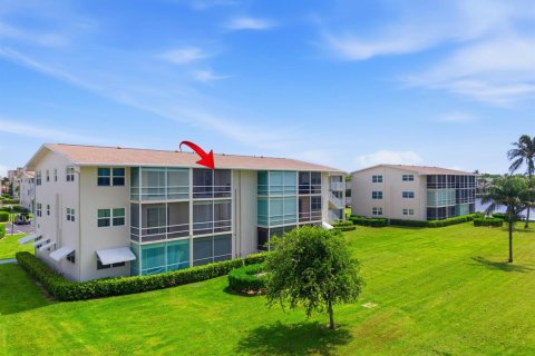 Condo in Boynton Beach, Florida, 1 bedroom № 2180173 - photo 27