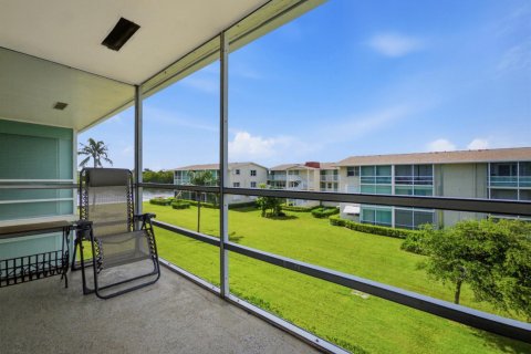 Condo in Boynton Beach, Florida, 1 bedroom № 2180173 - photo 24