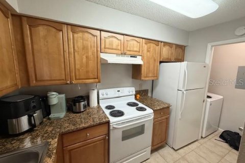 Condo in Altamonte Springs, Florida, 2 bedrooms  № 1686961 - photo 6