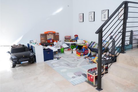 Touwnhouse à vendre à Miami, Floride: 3 chambres, 191.01 m2 № 1782130 - photo 3