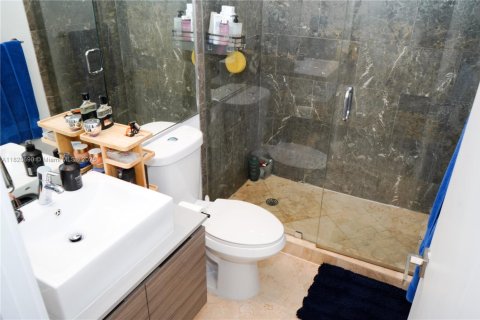 Touwnhouse à vendre à Miami, Floride: 3 chambres, 191.01 m2 № 1782130 - photo 19