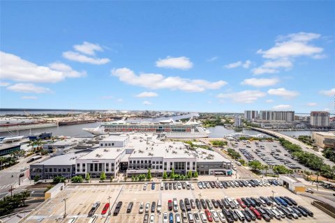 Condo in Tampa, Florida, 2 bedrooms  № 1675232 - photo 30