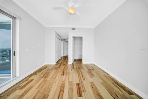 Condo in Tampa, Florida, 2 bedrooms  № 1675232 - photo 23