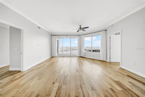 Condo in Tampa, Florida, 2 bedrooms  № 1675232 - photo 12