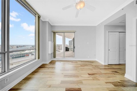 Condo in Tampa, Florida, 2 bedrooms  № 1675232 - photo 22