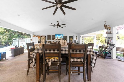 House in Miami, Florida 1 bedroom, 152.17 sq.m. № 1714066 - photo 27