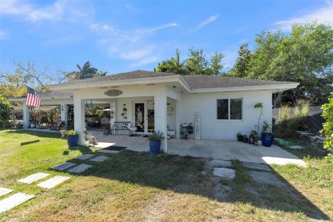 House in Miami, Florida 1 bedroom, 152.17 sq.m. № 1714066 - photo 6