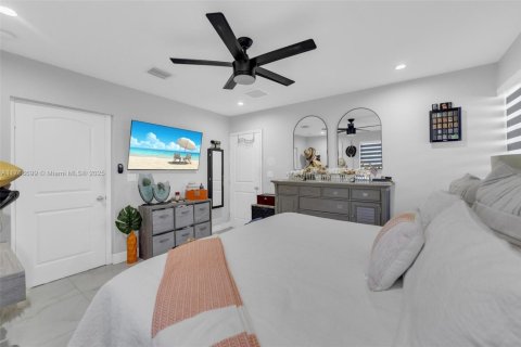 House in Miami, Florida 1 bedroom, 152.17 sq.m. № 1714066 - photo 20
