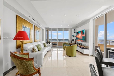 Condominio en venta en Miami, Florida, 2 dormitorios, 164.99 m2 № 1809267 - foto 21