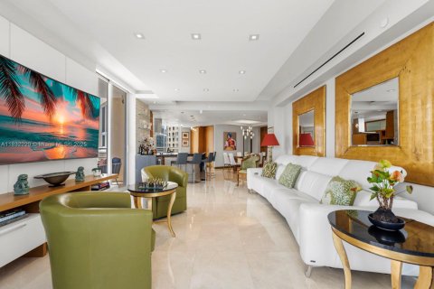 Condominio en venta en Miami, Florida, 2 dormitorios, 164.99 m2 № 1809267 - foto 25