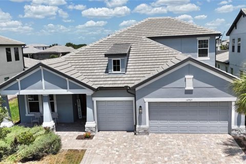House in Bradenton, Florida 4 bedrooms, 305.09 sq.m. № 1670624 - photo 1
