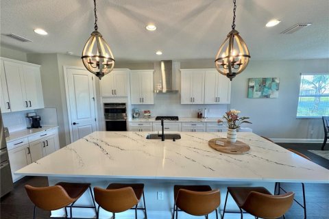House in Bradenton, Florida 4 bedrooms, 305.09 sq.m. № 1670624 - photo 6