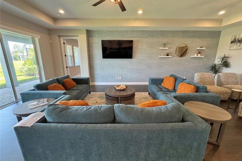 House in Bradenton, Florida 4 bedrooms, 305.09 sq.m. № 1670624 - photo 12