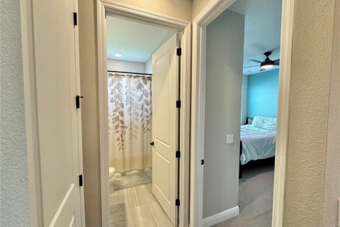 House in Bradenton, Florida 4 bedrooms, 305.09 sq.m. № 1670624 - photo 27