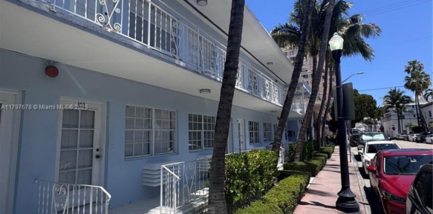 Studio à Condo à Miami Beach, Floride  № 1959164