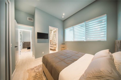 Casa en venta en Sarasota, Florida, 4 dormitorios, 221.66 m2 № 1662480 - foto 21
