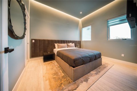 Casa en venta en Sarasota, Florida, 4 dormitorios, 221.66 m2 № 1662480 - foto 18