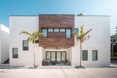 Casa en venta en Sarasota, Florida, 4 dormitorios, 221.66 m2 № 1662480 - foto 2