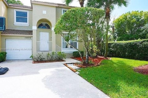 Townhouse in Pembroke Pines, Florida 3 bedrooms, 151.24 sq.m. № 1874267 - photo 1