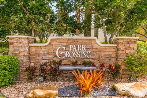 Townhouse in Pembroke Pines, Florida 3 bedrooms, 151.24 sq.m. № 1874267 - photo 28