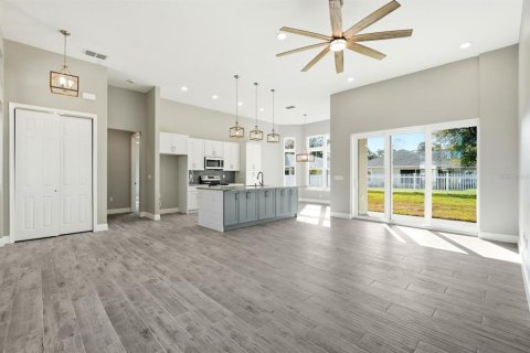 House in Palm Coast, Florida 3 bedrooms, 166.11 sq.m. № 2110274 - photo 7