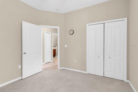 House in New Port Richey, Florida 4 bedrooms, 182.83 sq.m. № 1898564 - photo 21