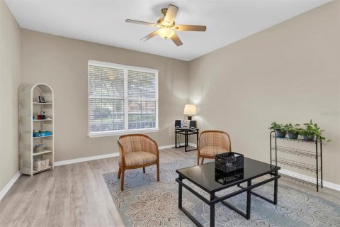 House in New Port Richey, Florida 4 bedrooms, 182.83 sq.m. № 1898564 - photo 5