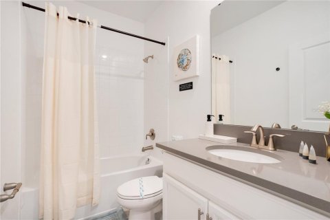 Casa en alquiler en Davenport, Florida, 6 dormitorios, 305.74 m2 № 1895001 - foto 19