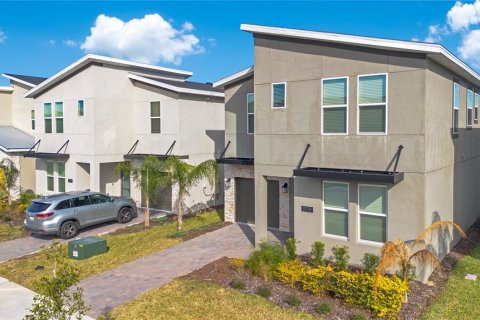 Casa en alquiler en Davenport, Florida, 6 dormitorios, 305.74 m2 № 1895001 - foto 2