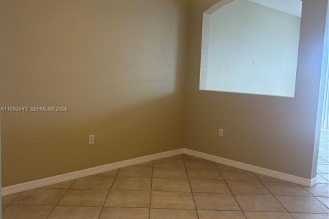 Adosado en alquiler en Miami, Florida, 4 dormitorios, 166.57 m2 № 2055513 - foto 12