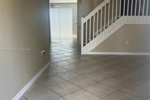 Adosado en alquiler en Miami, Florida, 4 dormitorios, 166.57 m2 № 2055513 - foto 10