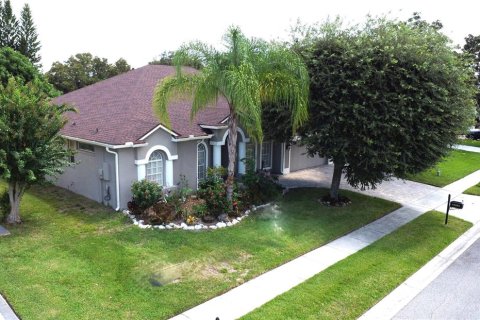 Casa en venta en Orlando, Florida, 4 dormitorios, 242.1 m2 № 1910364 - foto 2