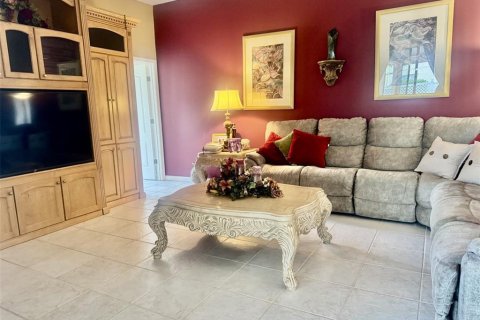 Casa en venta en Orlando, Florida, 4 dormitorios, 242.1 m2 № 1910364 - foto 30