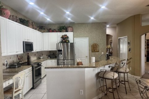 Casa en venta en Orlando, Florida, 4 dormitorios, 242.1 m2 № 1910364 - foto 21