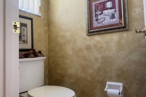 Casa en venta en Orlando, Florida, 4 dormitorios, 242.1 m2 № 1910364 - foto 20
