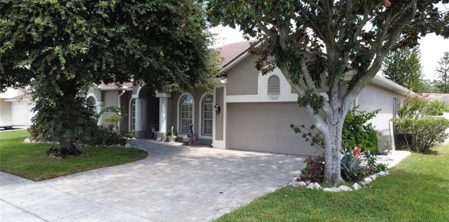Casa en Orlando, Florida 4 dormitorios, 242.1 m2 № 1910364