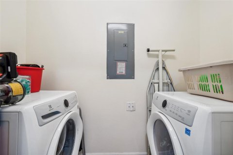 Condo in Orlando, Florida, 3 bedrooms  № 1792241 - photo 11